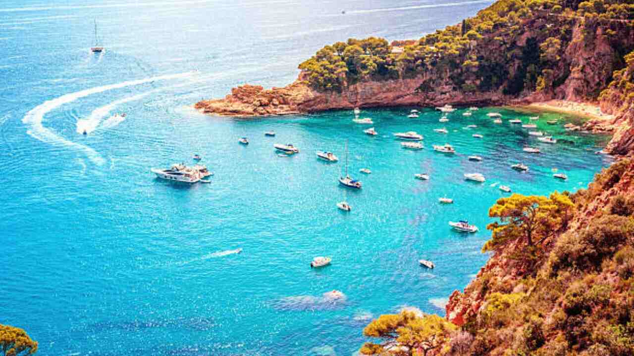 Wizz Air Girona Office in Spain