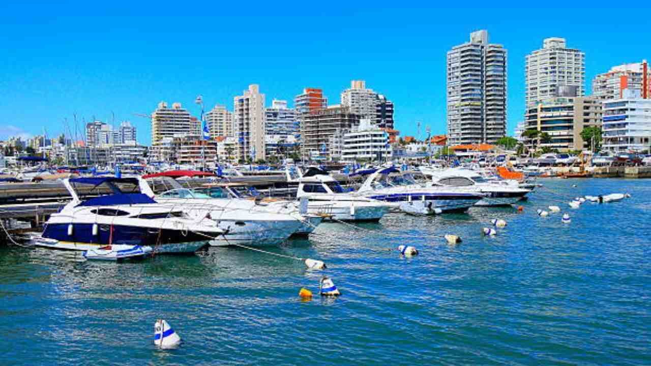 Sky Airlines Office in Tumbes, Peru