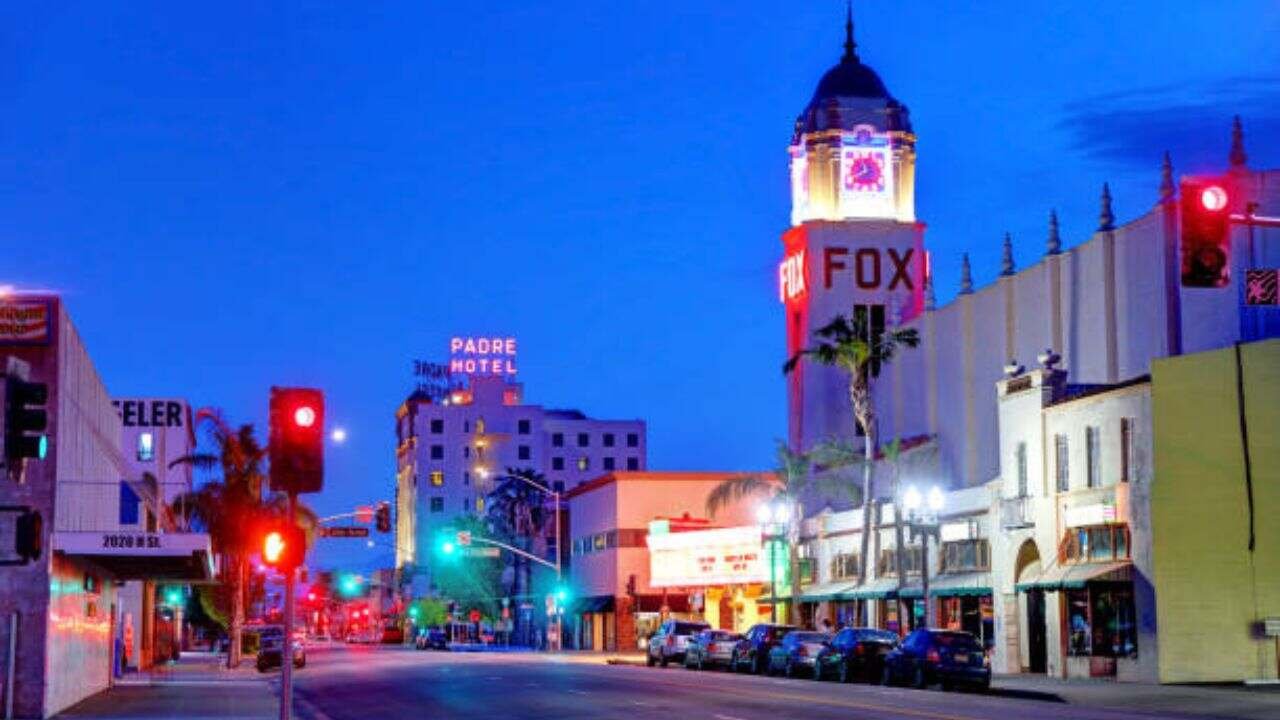 Piedmont Airlines Office in Bakersfield, California