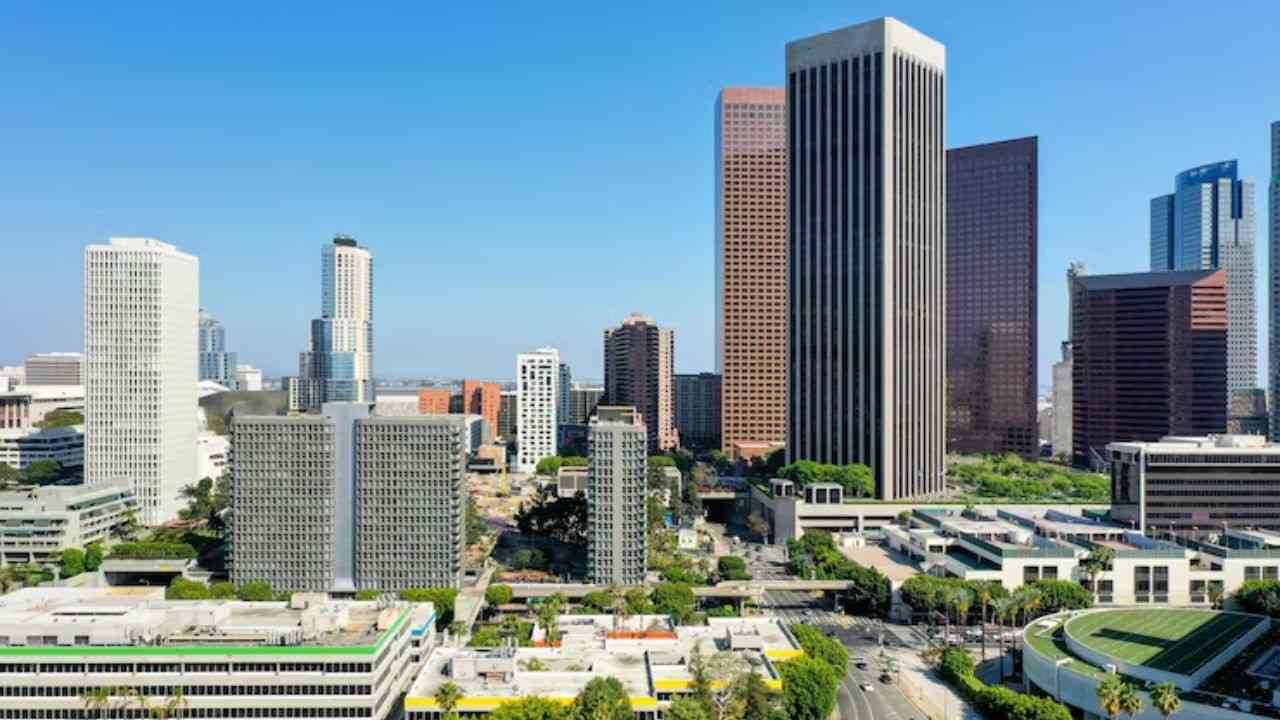 Viva Air Buena Office in California