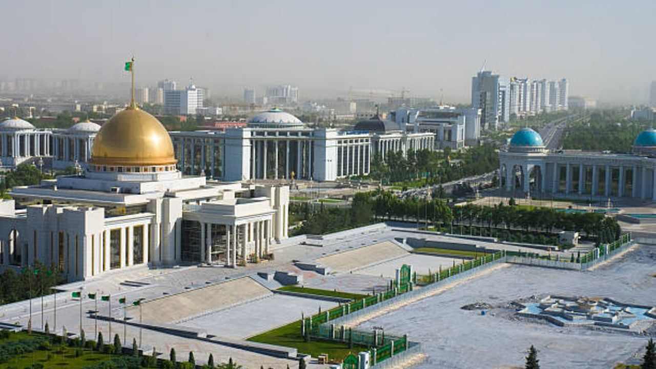 Azerbaijan Airlines Asgabat Office in Turkmenistan